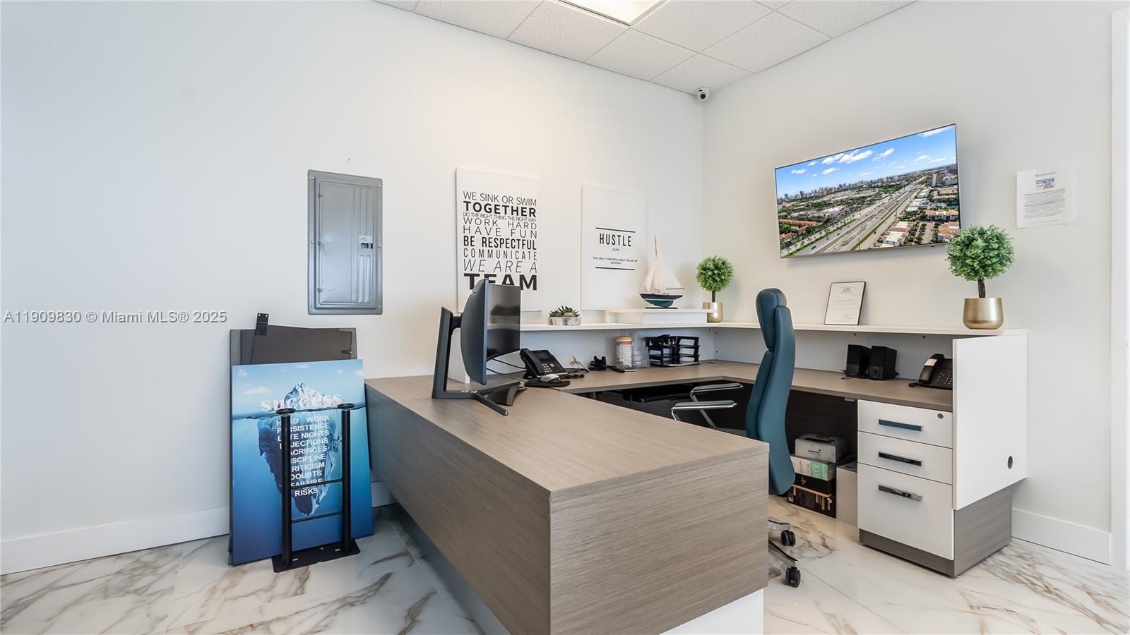 Подробнее / кв.футов $ 2025-11-06 0 Фото