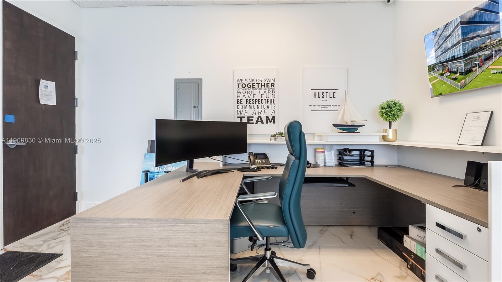 Подробнее / кв.футов $ 2025-11-06 0 Фото