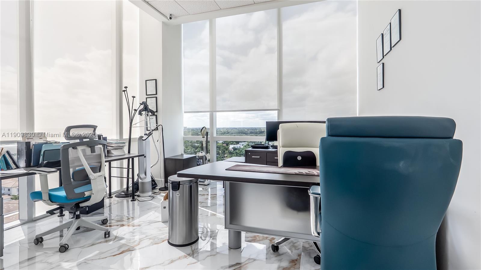 Подробнее / кв.футов $ 2025-11-06 0 Фото