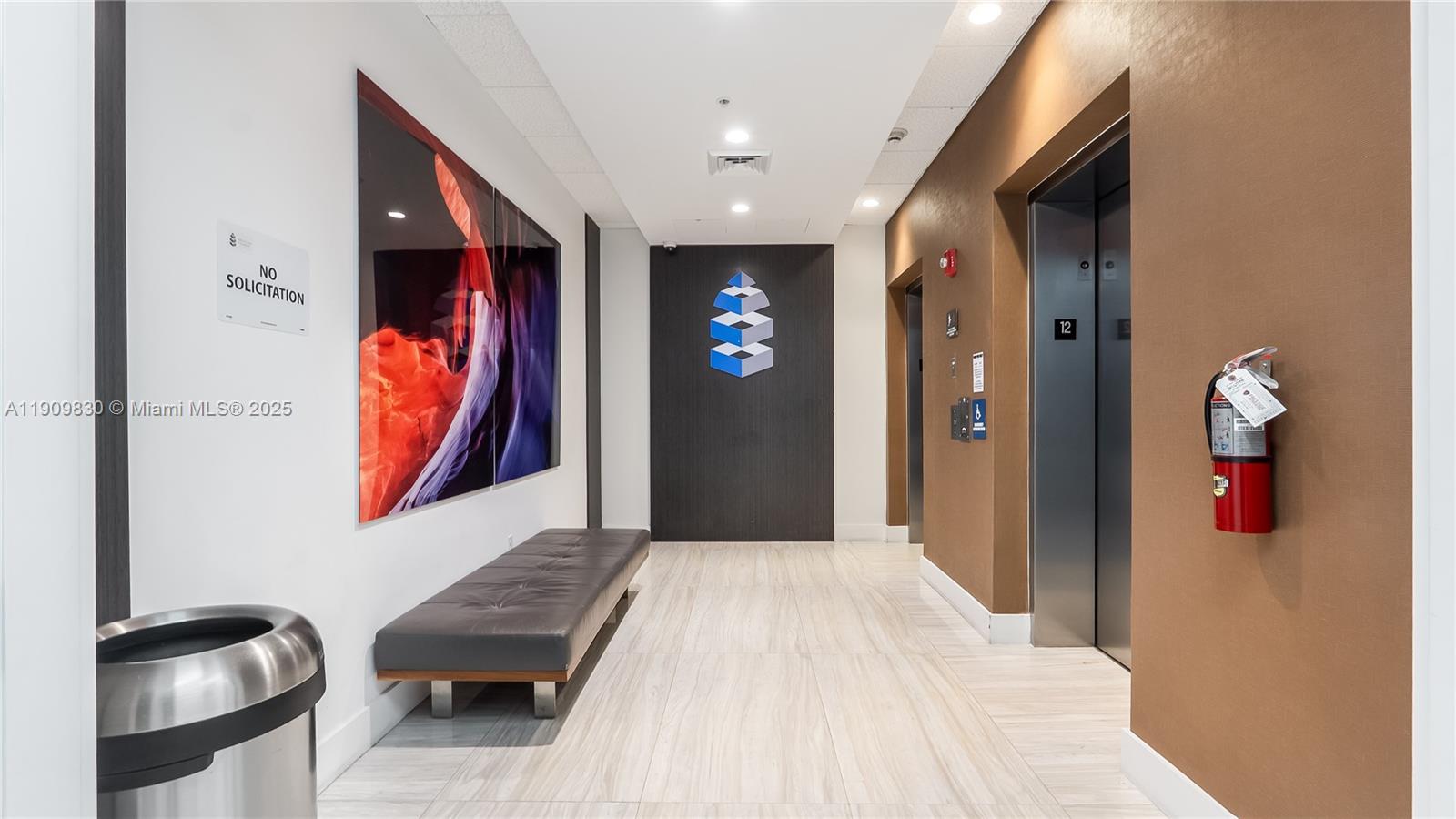 Подробнее / кв.футов $ 2025-11-06 0 Фото