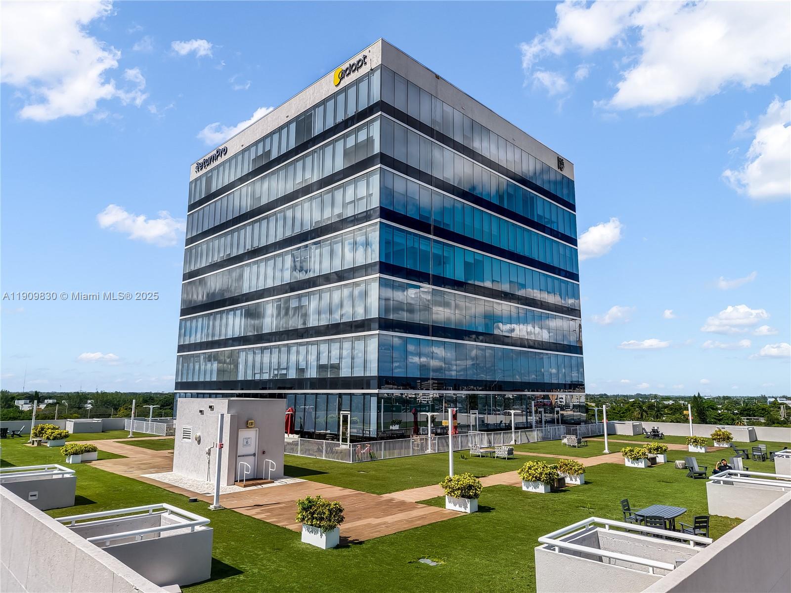 Подробнее / кв.футов $ 2025-11-06 0 Фото