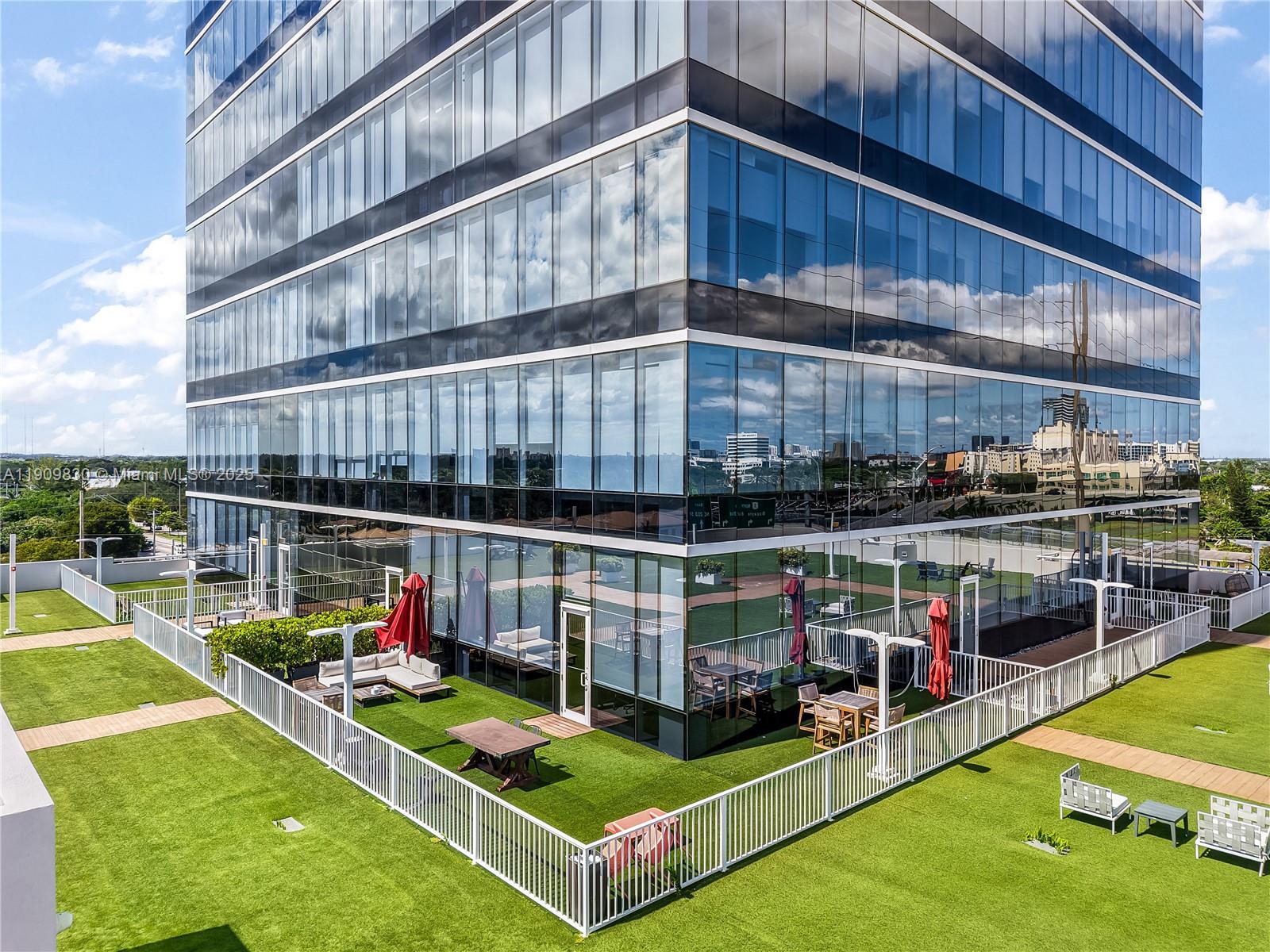 Подробнее / кв.футов $ 2025-11-06 0 Фото