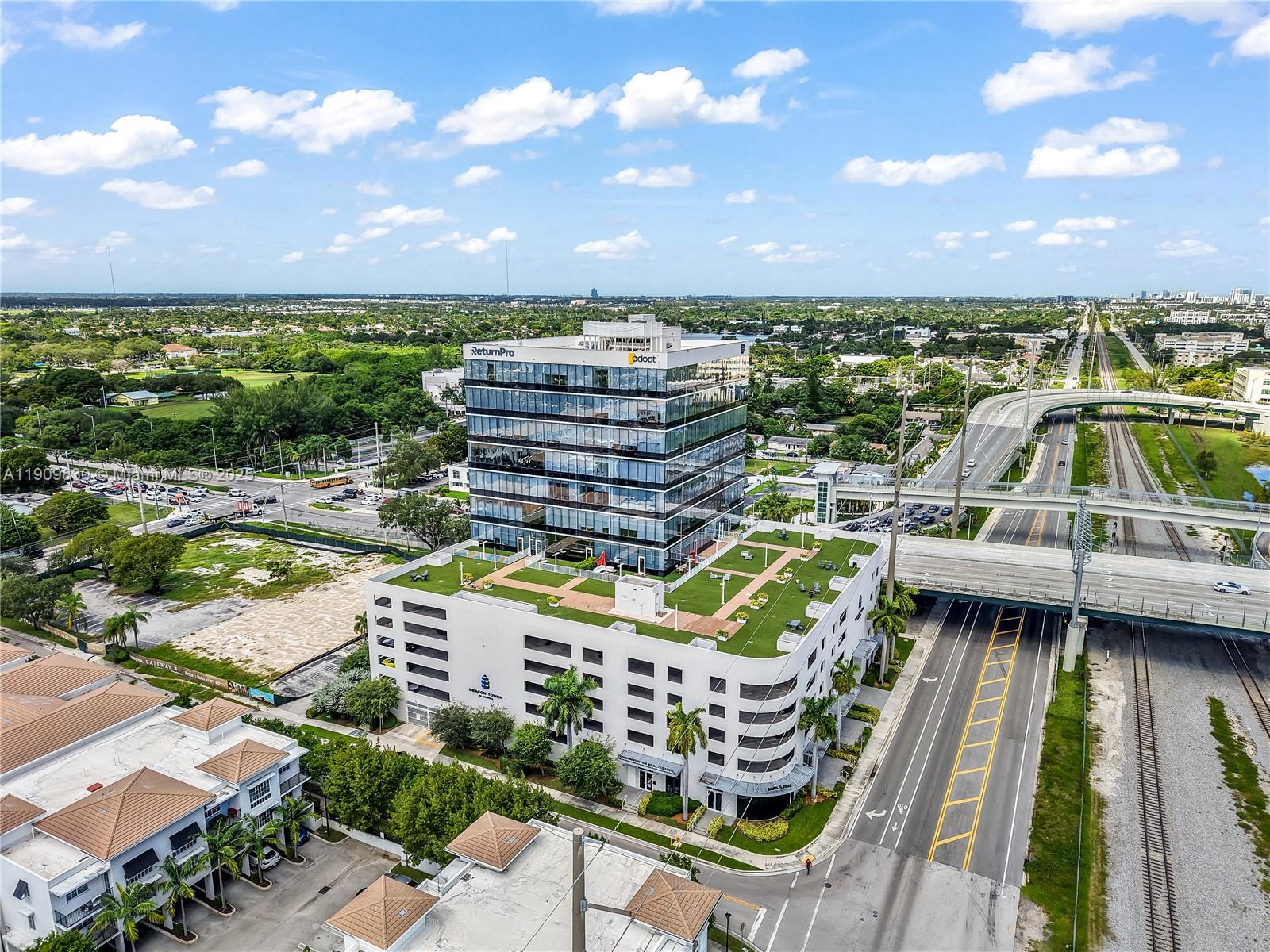 Подробнее / кв.футов $ 2025-11-06 0 Фото