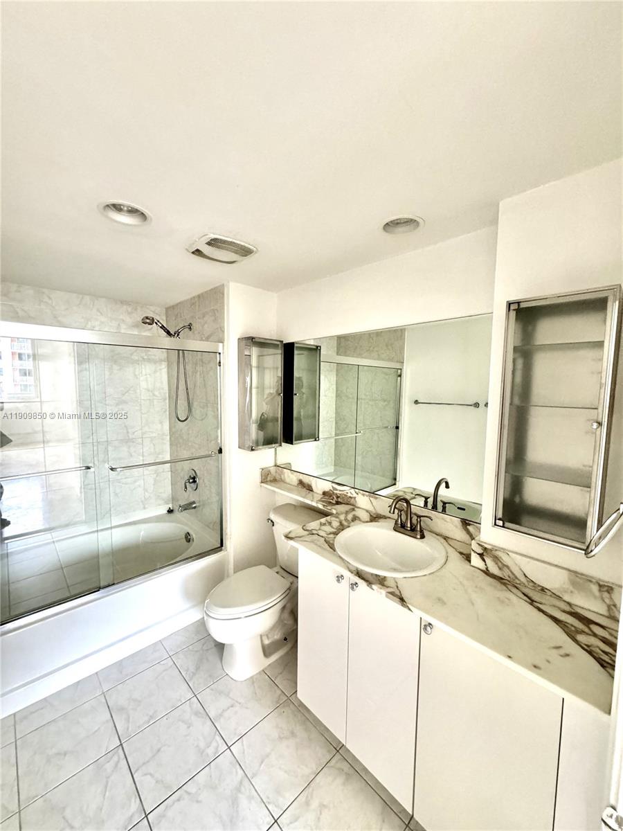 Photo of 18800 29th Ave  #829, Aventura, Florida, 33180 - 