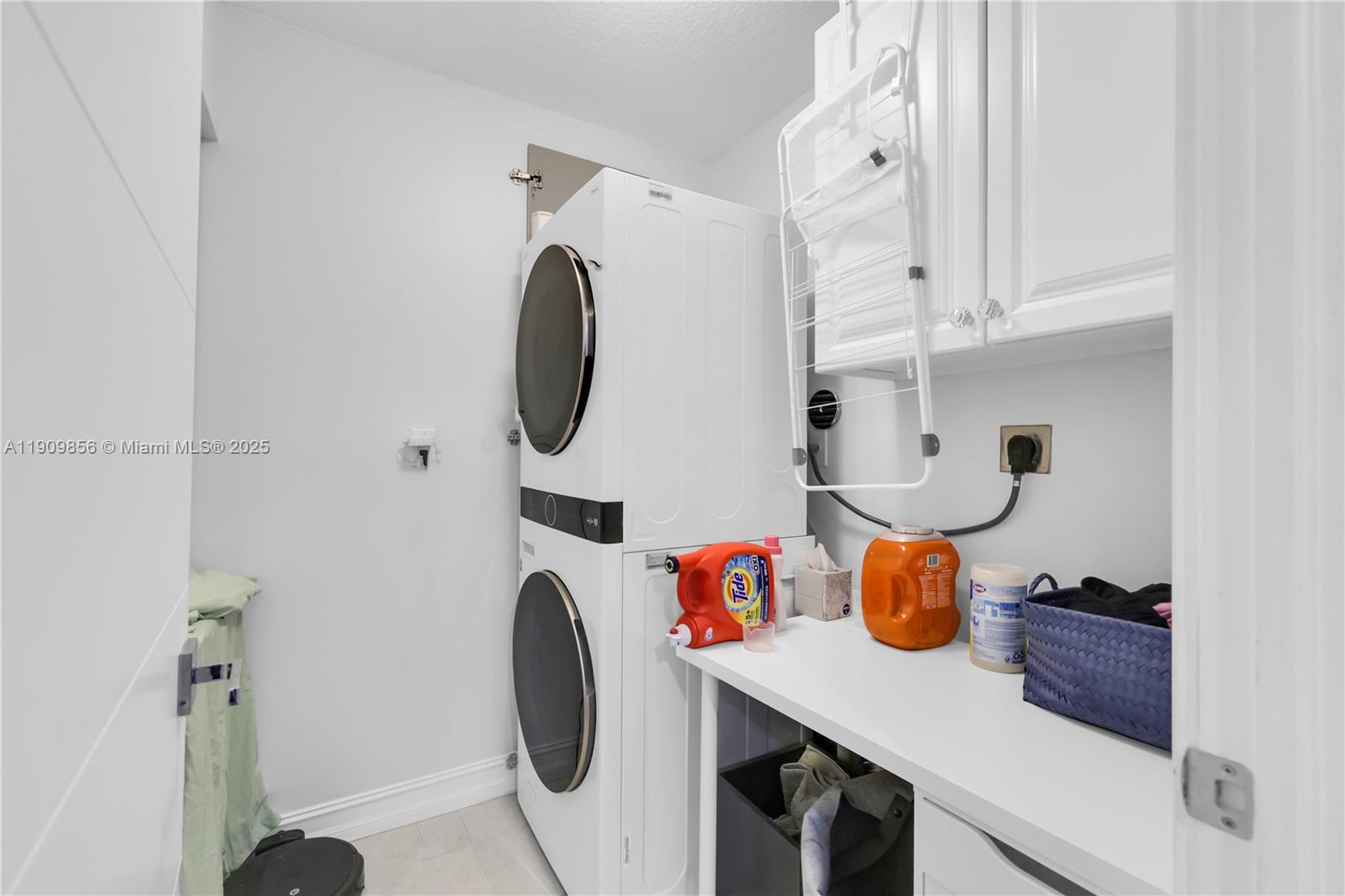 Photo of 3015 208th St  (3015), Aventura, Florida, 33180 - 