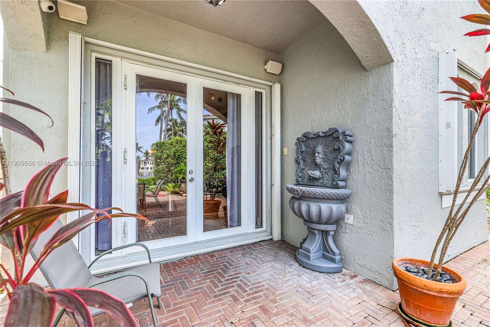 Photo of 3015 208th St  (3015), Aventura, Florida, 33180 - 