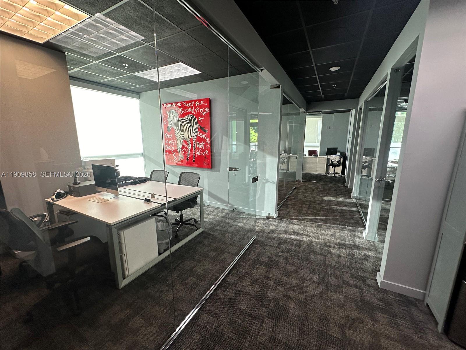 Подробнее 1100-1101 / кв.футов $ 2026-01-05 0 Фото