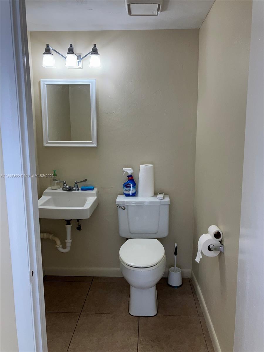 See details 3 / sq. ft. $ 2025-11-06 0 Photo