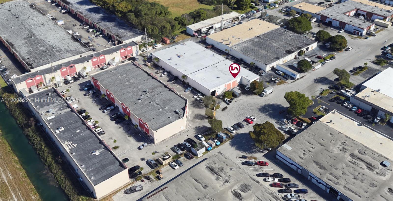 See details 3 / sq. ft. $ 2025-11-06 0 Photo