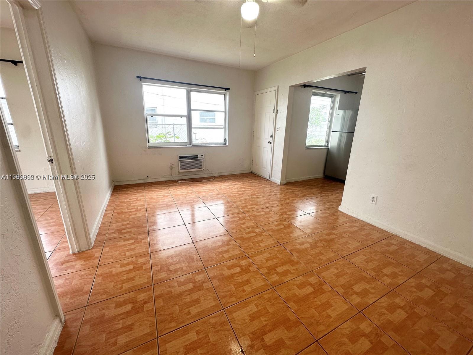 Подробнее / 1914 кв.футов $ 2025-11-06 0 Фото