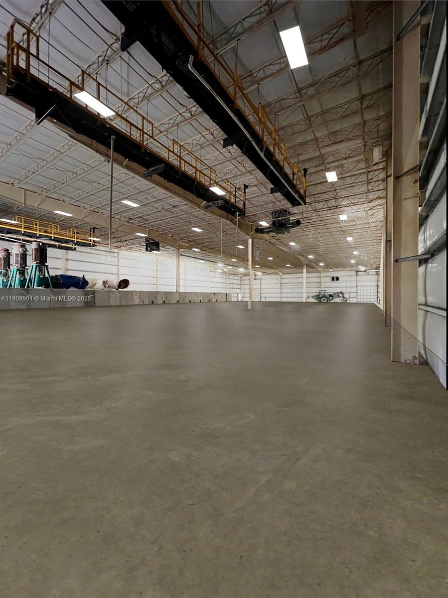 See details / sq. ft. $ 2025-11-06 0 Photo