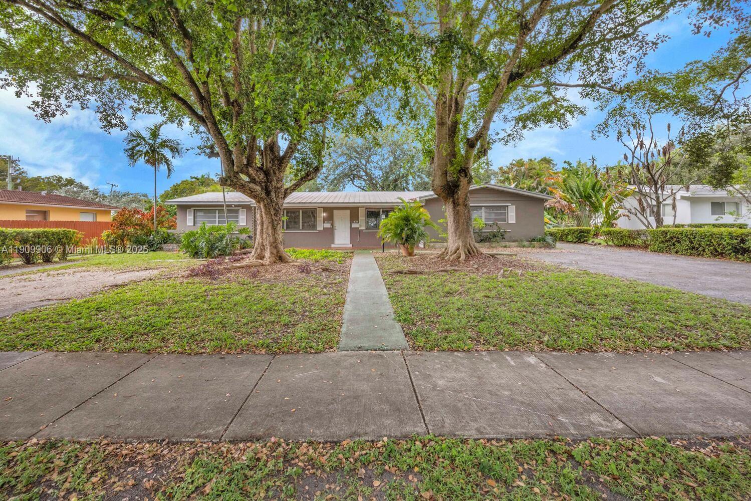   /  2395 sq. ft. $ 2025-11-06 0 Photo