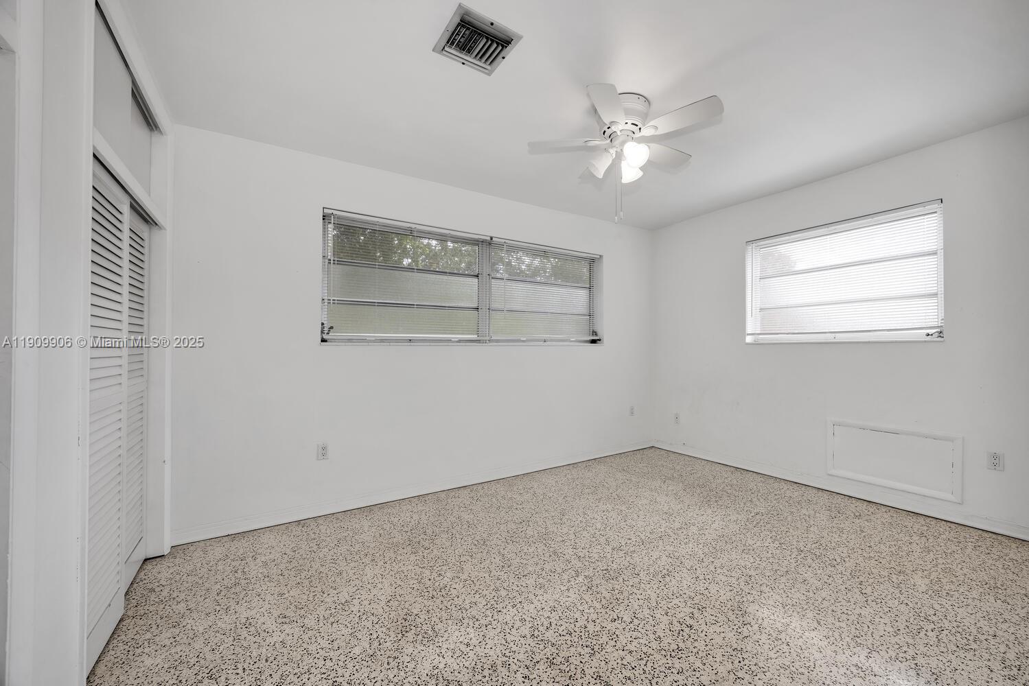   /  2395 sq. ft. $ 2025-11-06 0 Photo