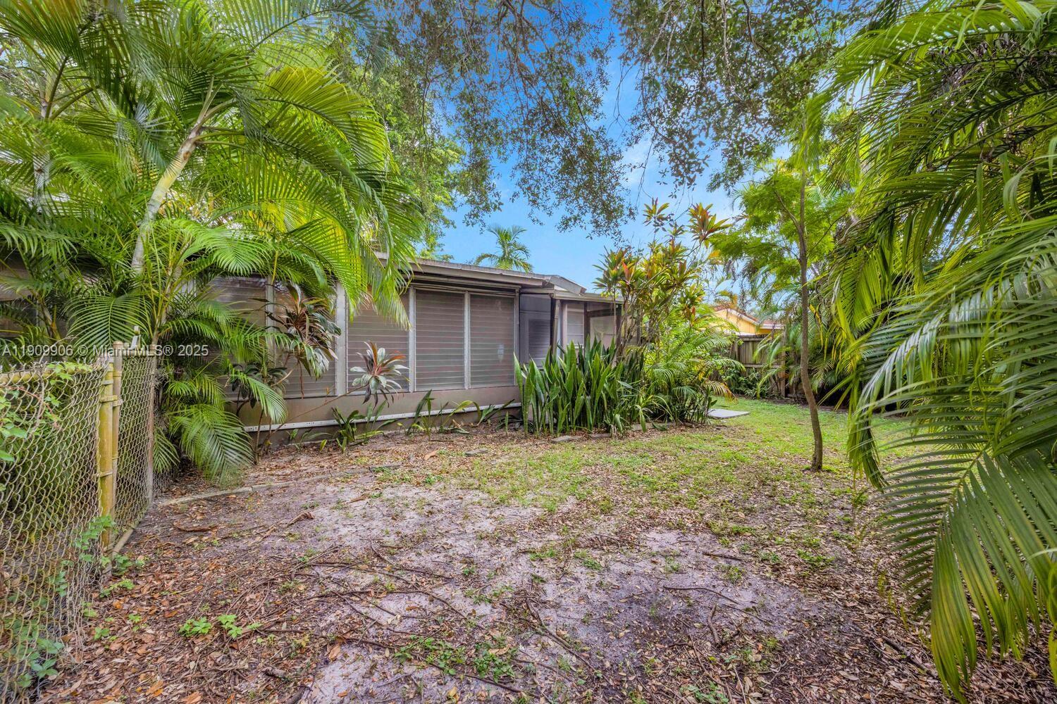   /  2395 sq. ft. $ 2025-11-06 0 Photo