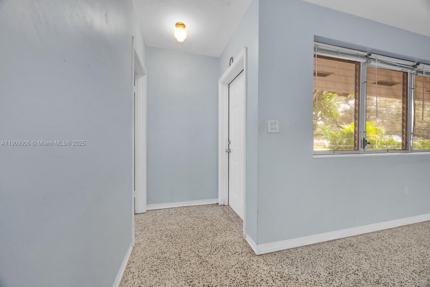   /  2395 sq. ft. $ 2025-11-06 0 Photo