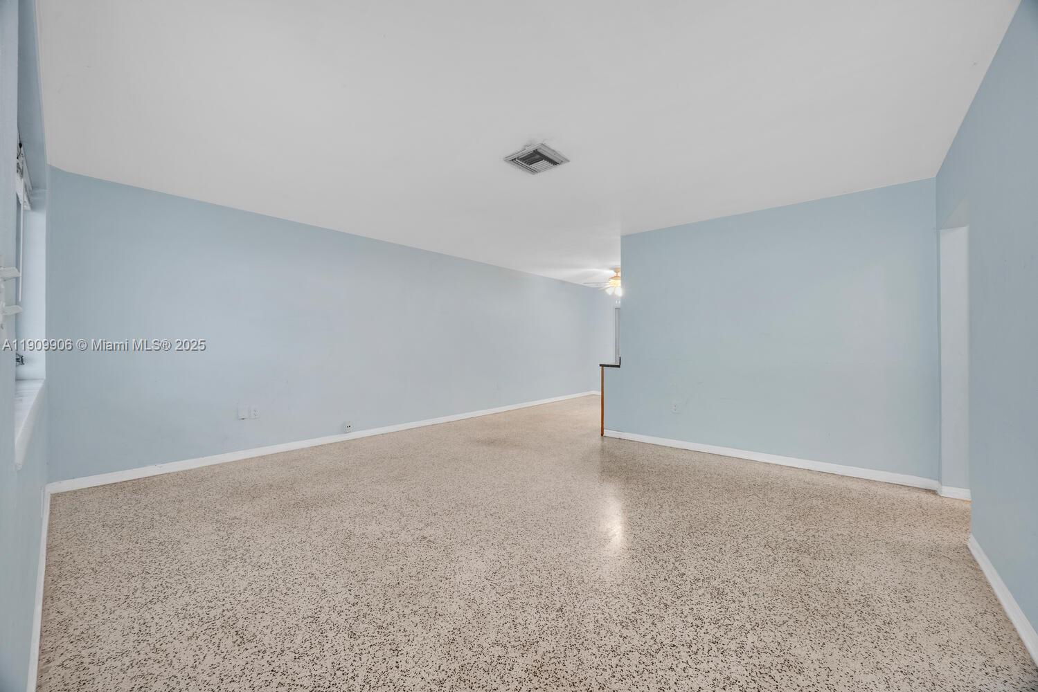   /  2395 sq. ft. $ 2025-11-06 0 Photo