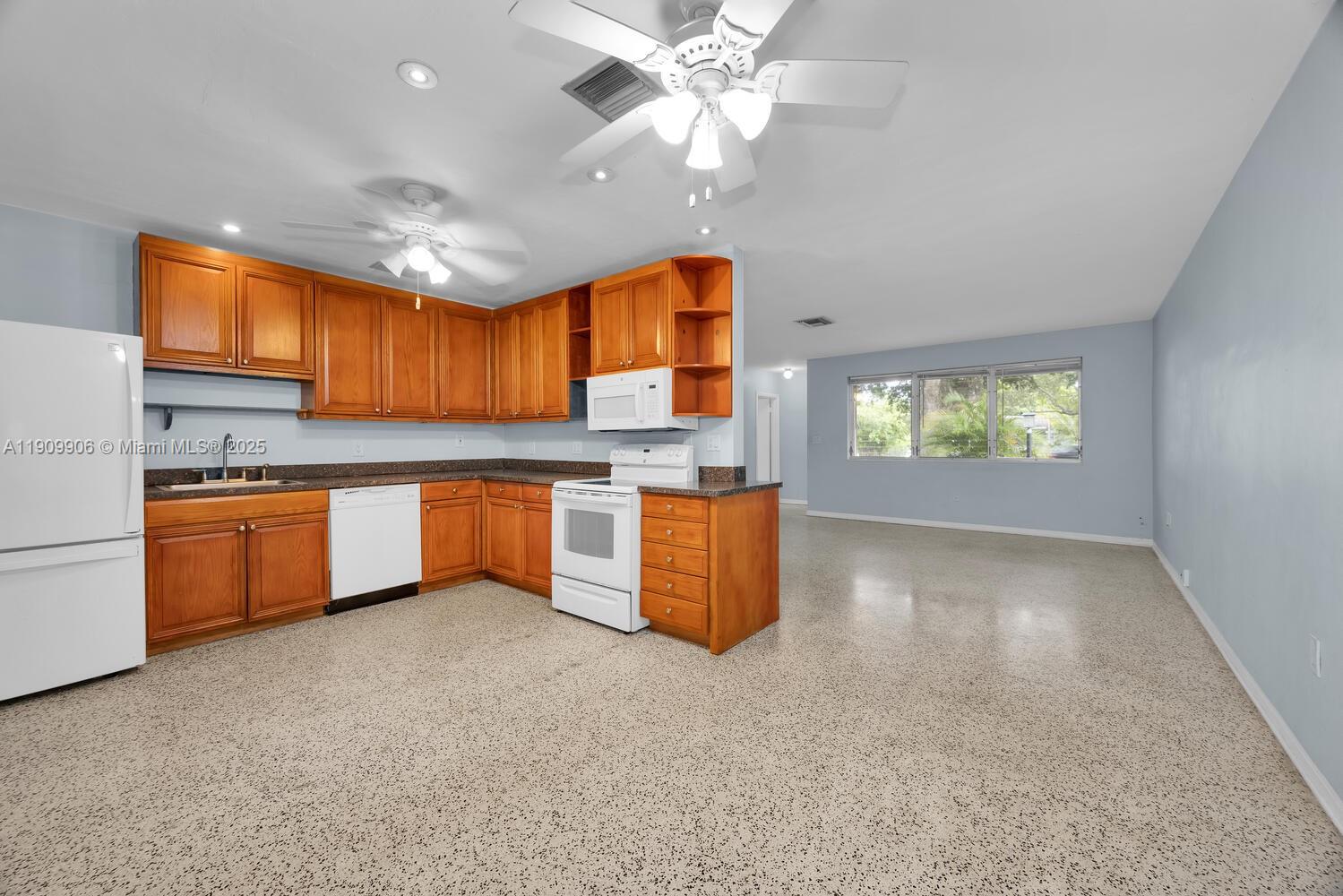   /  2395 sq. ft. $ 2025-11-06 0 Photo