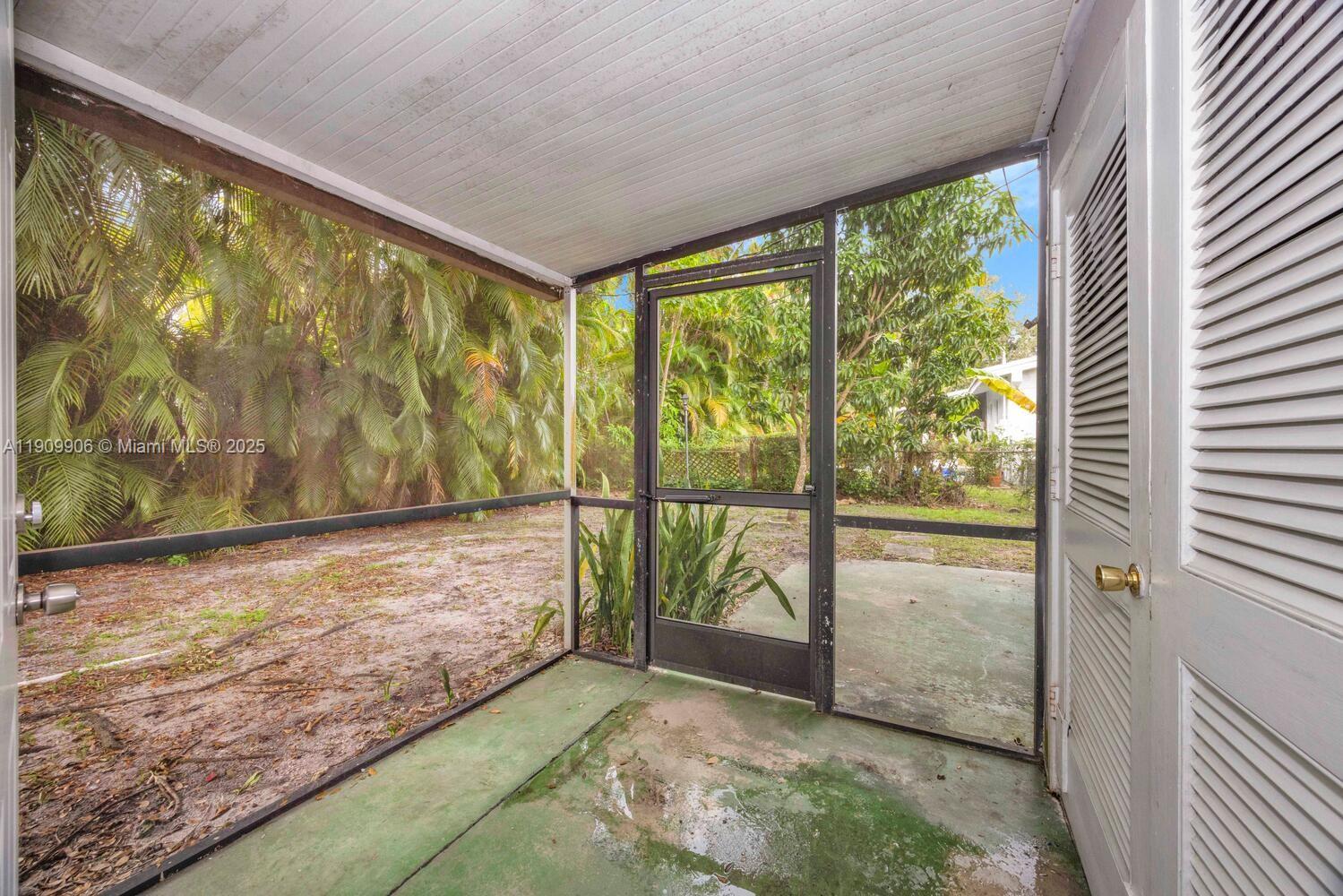   /  2395 sq. ft. $ 2025-11-06 0 Photo