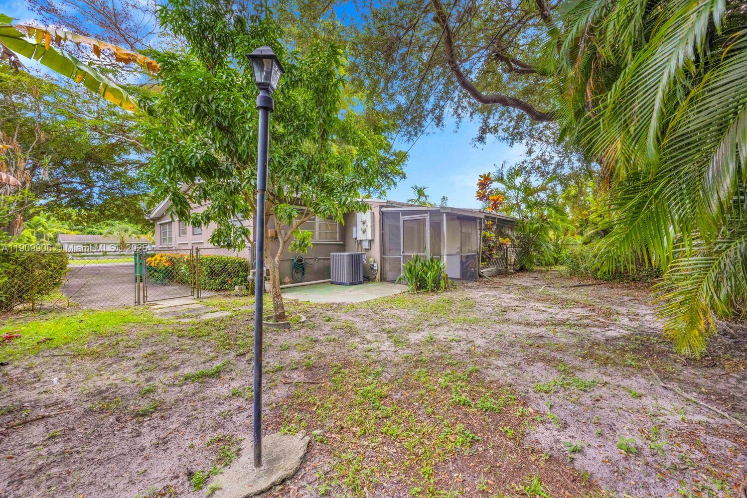   /  2395 sq. ft. $ 2025-11-06 0 Photo