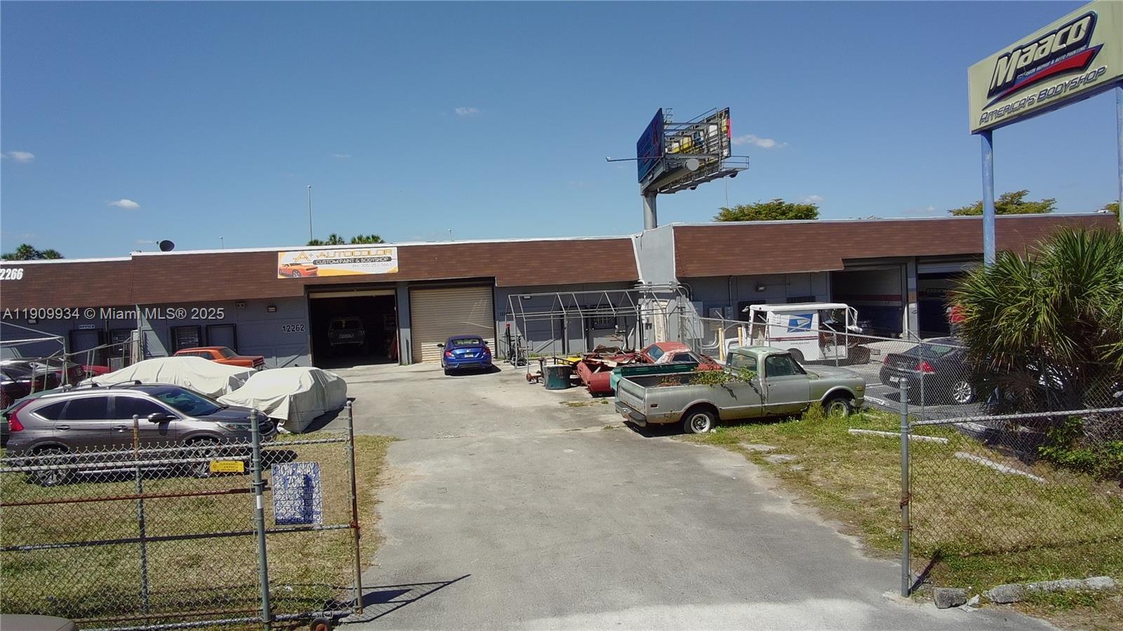 See details / sq. ft. $ 2025-11-06 0 Photo