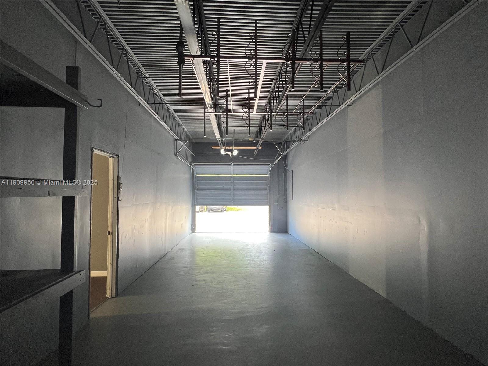 See details / sq. ft. $ 2025-11-06 0 Photo