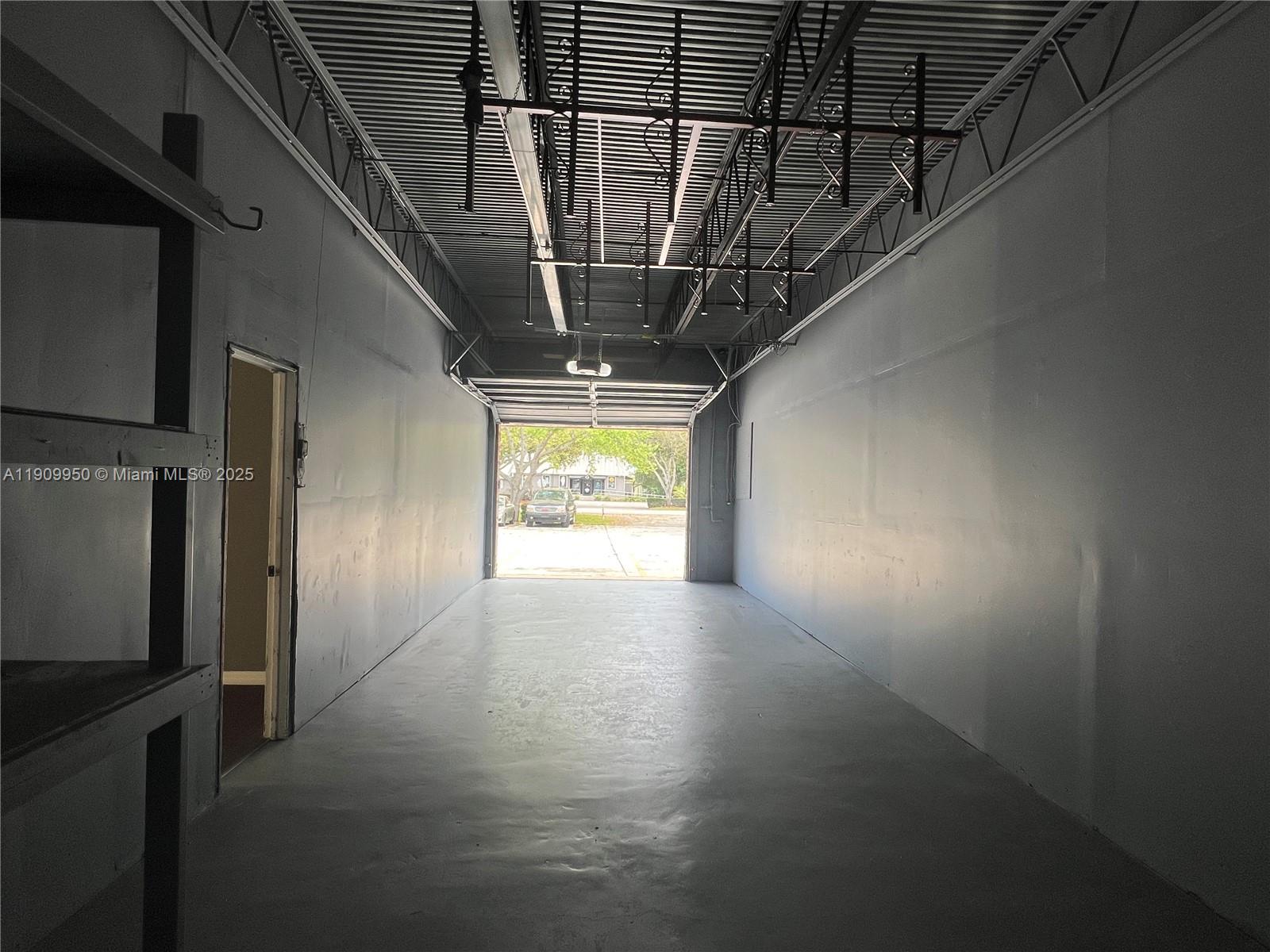 See details / sq. ft. $ 2025-11-06 0 Photo