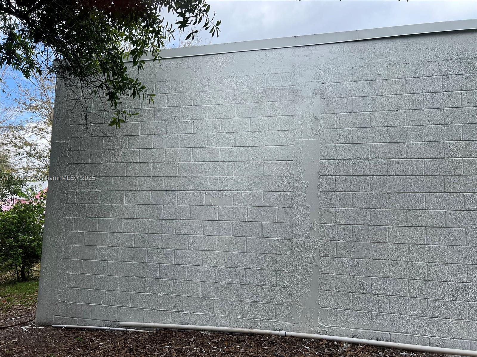 See details / sq. ft. $ 2025-11-06 0 Photo