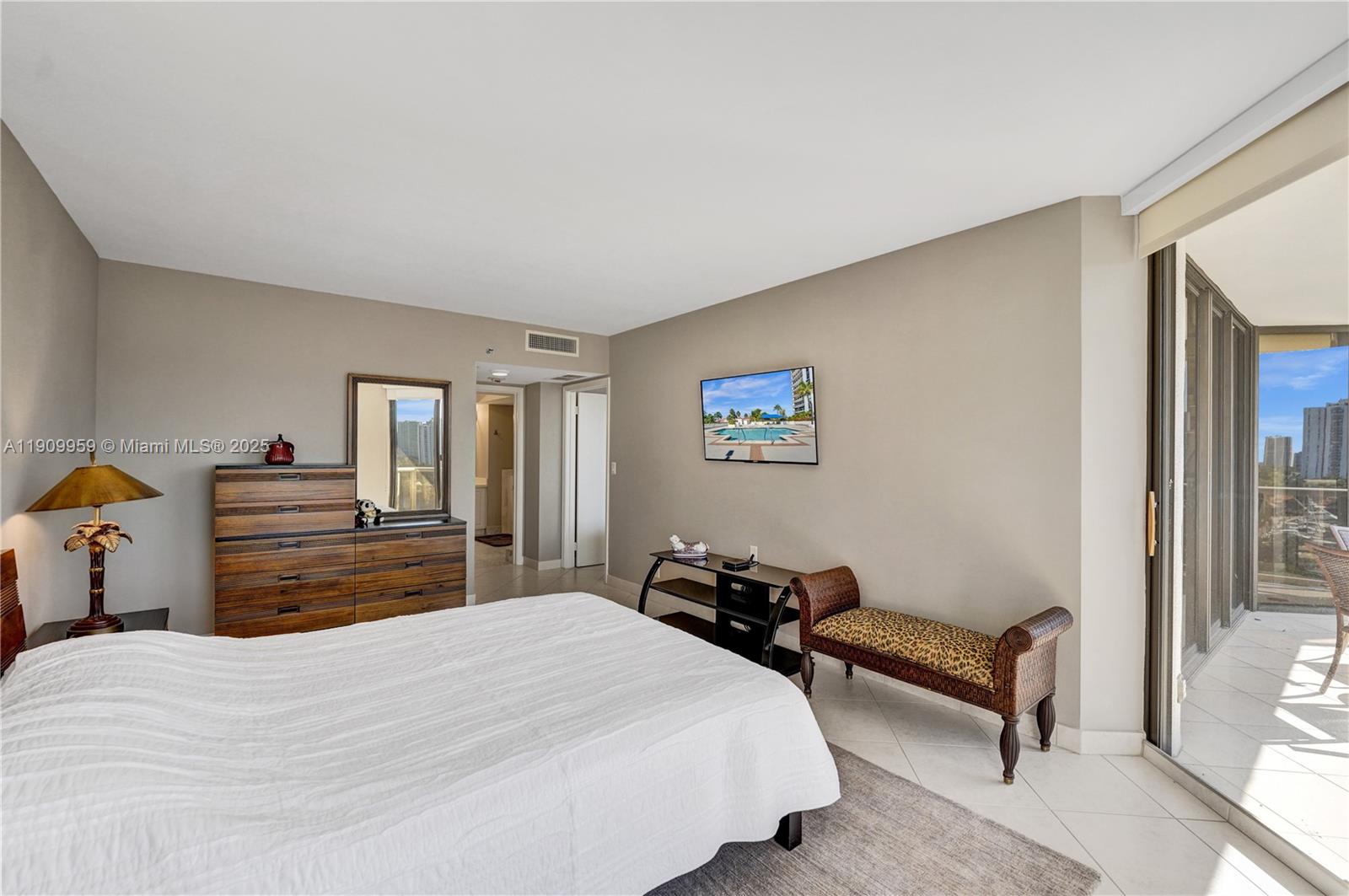 Photo of 3600 Yacht Club Dr #904, Aventura, Florida, 33180 -