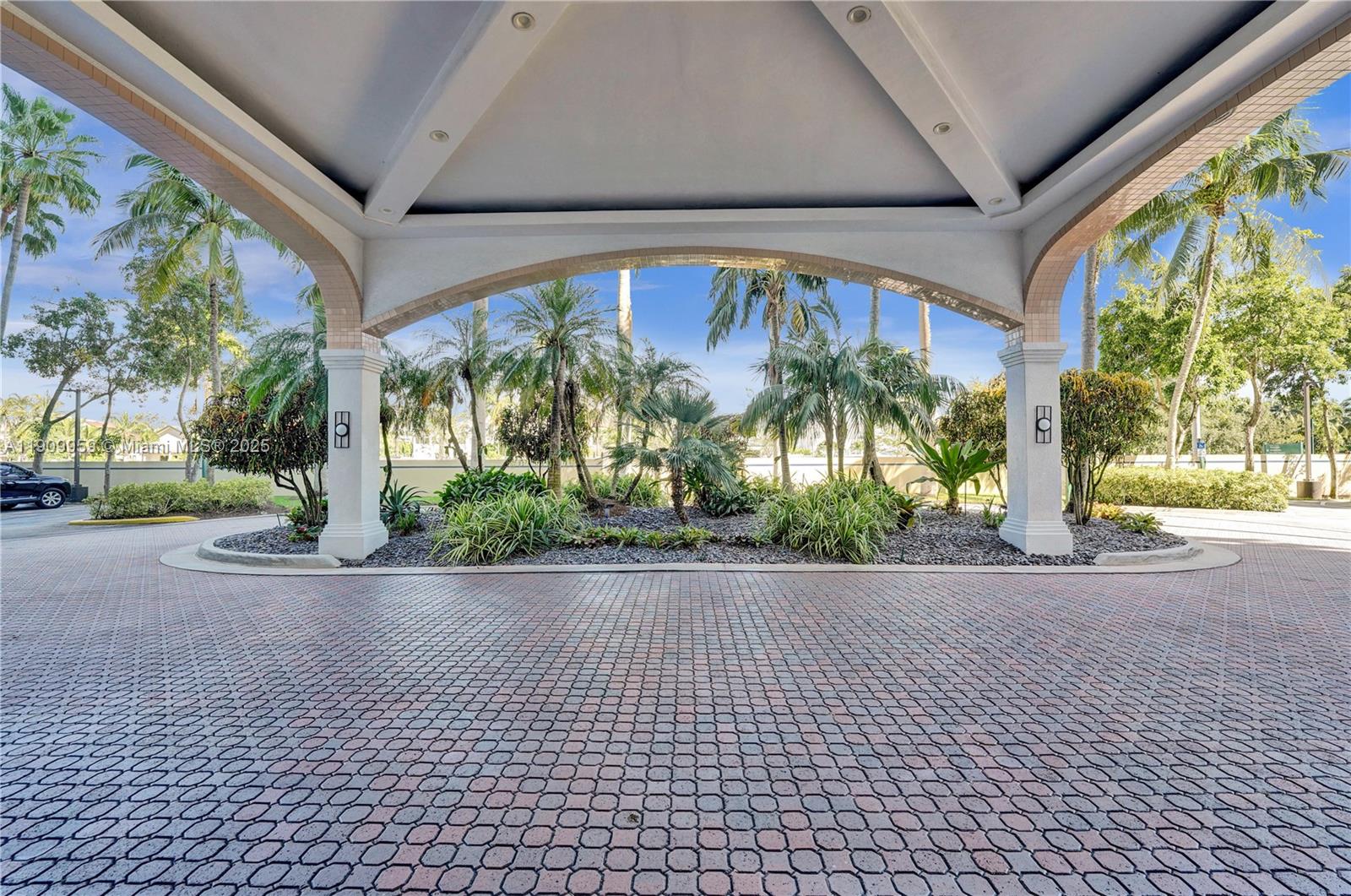 Photo of 3600 Yacht Club Dr #904, Aventura, Florida, 33180 -