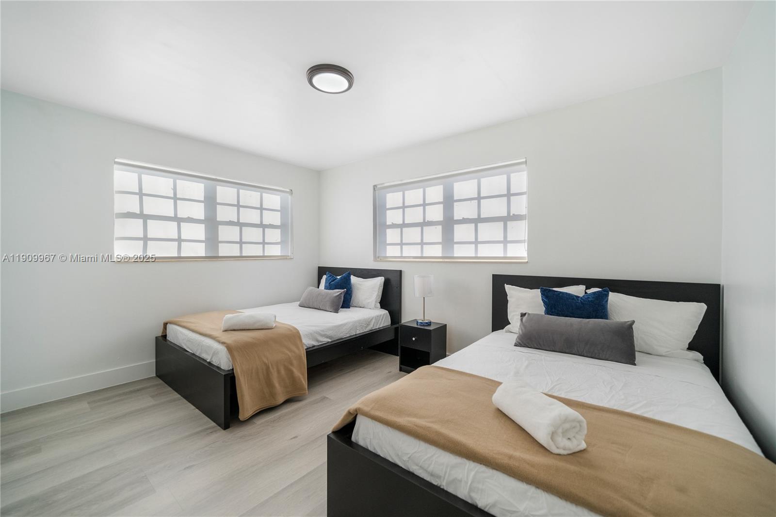   /  1350 sq. ft. $ 2025-11-07 0 Photo