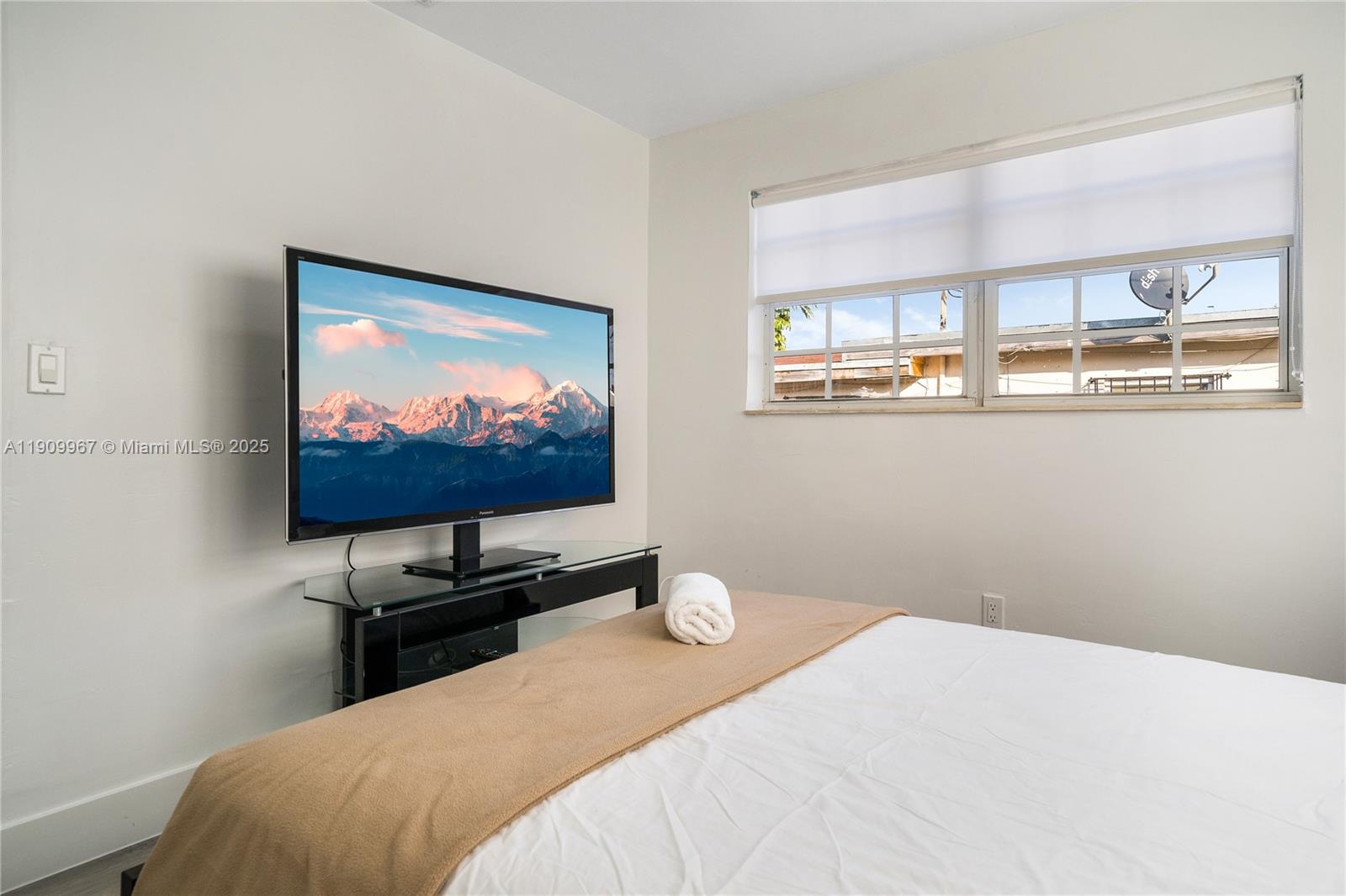   /  1350 sq. ft. $ 2025-11-07 0 Photo