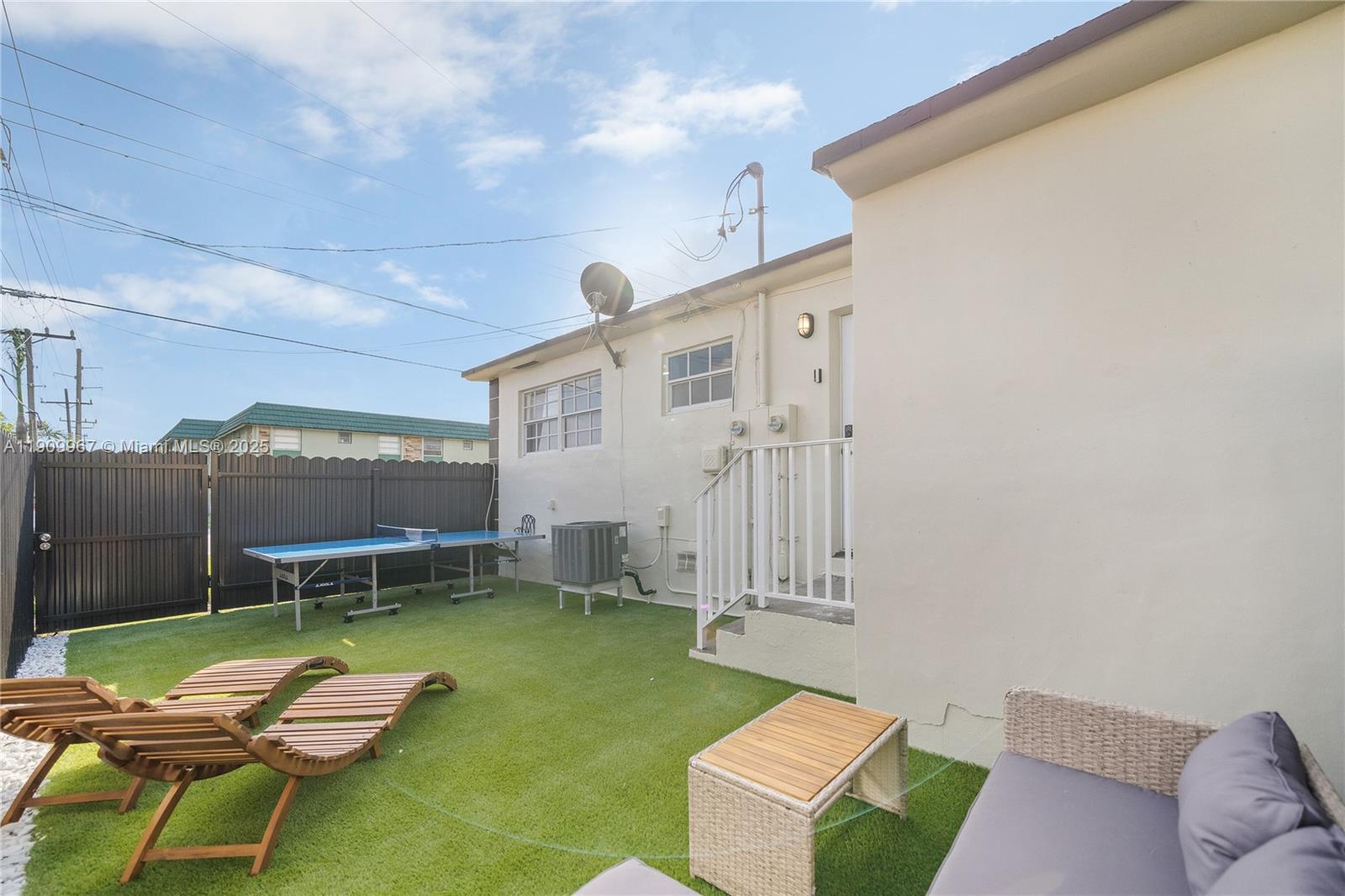   /  1350 sq. ft. $ 2025-11-07 0 Photo