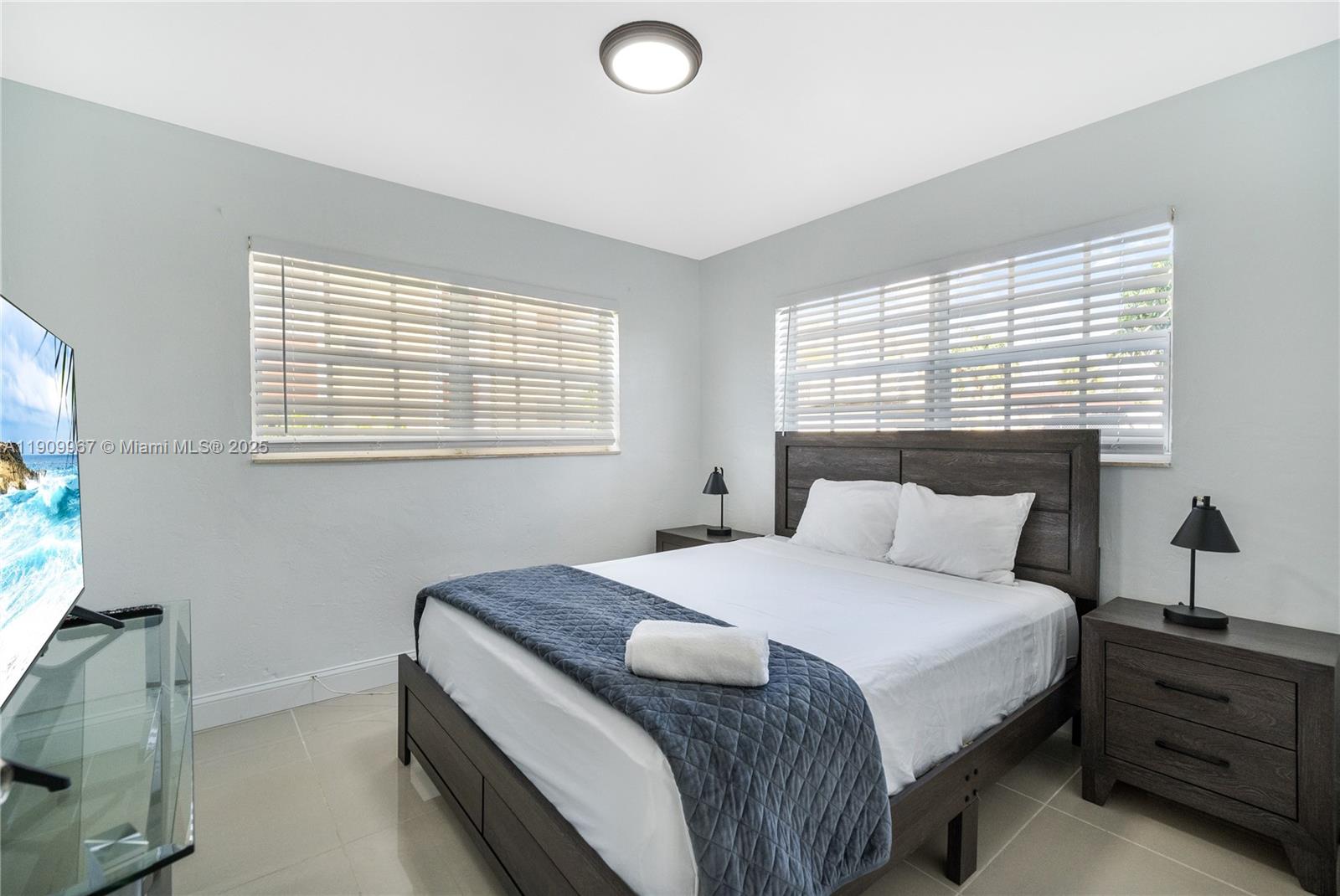   /  1350 sq. ft. $ 2025-11-07 0 Photo