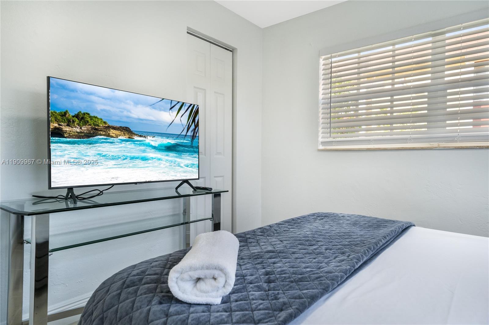   /  1350 sq. ft. $ 2025-11-07 0 Photo