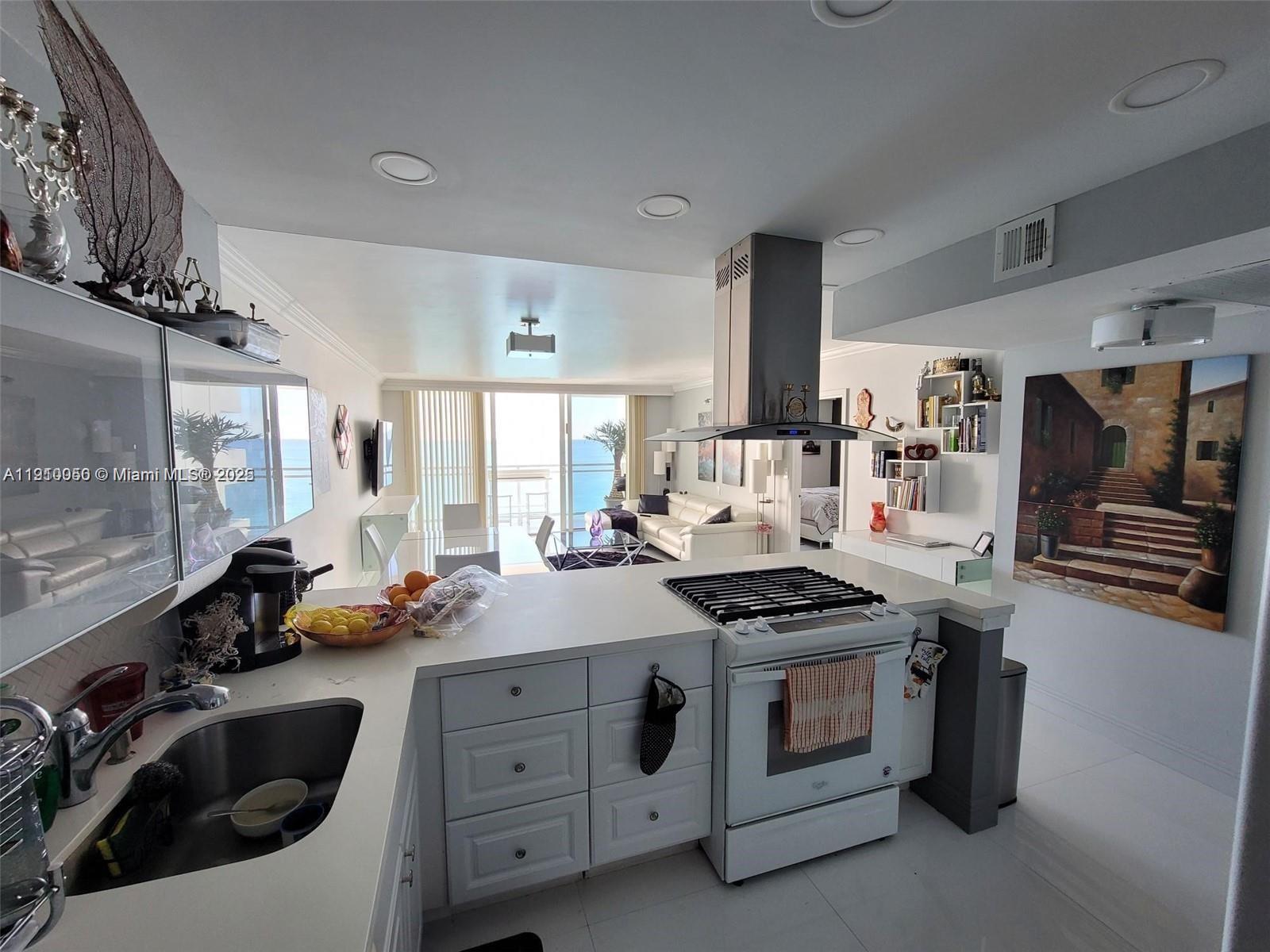 Photo of 2030 Ocean Dr #1815, Hallandale Beach, Florida, 33009 -