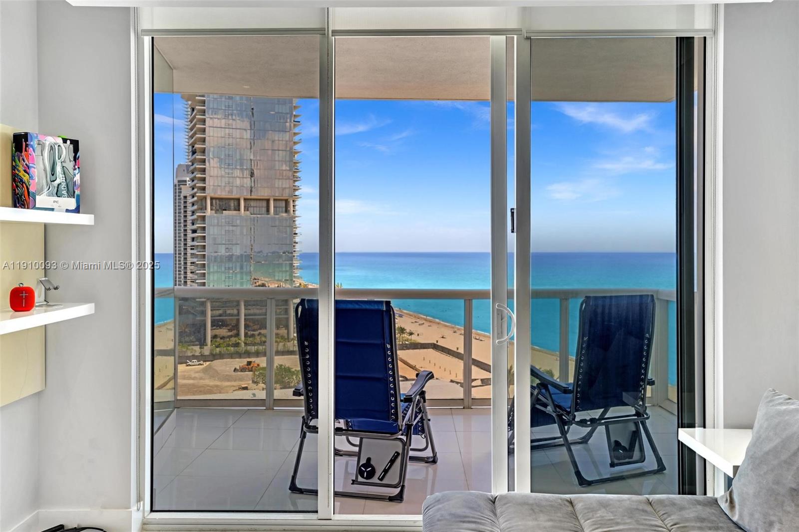 1502 2 / 3 1499 sq. ft. $ 2025-11-07 0 Photo