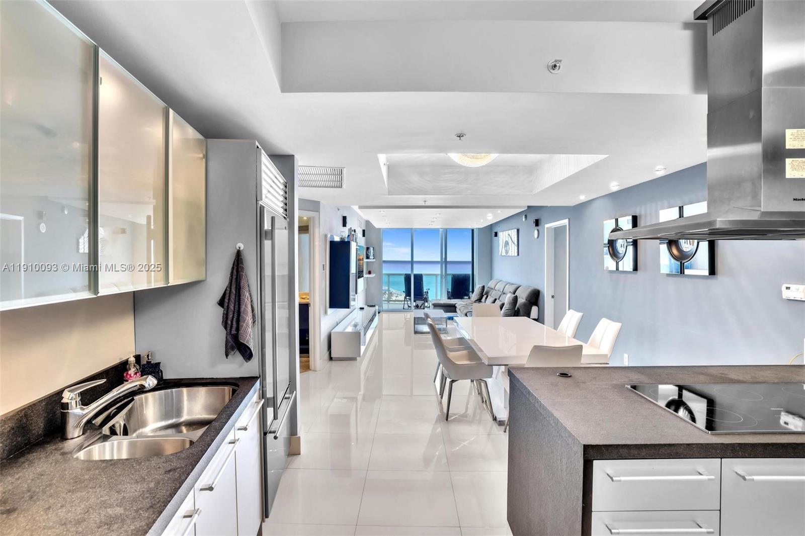 1502 2 / 3 1499 sq. ft. $ 2025-11-07 0 Photo