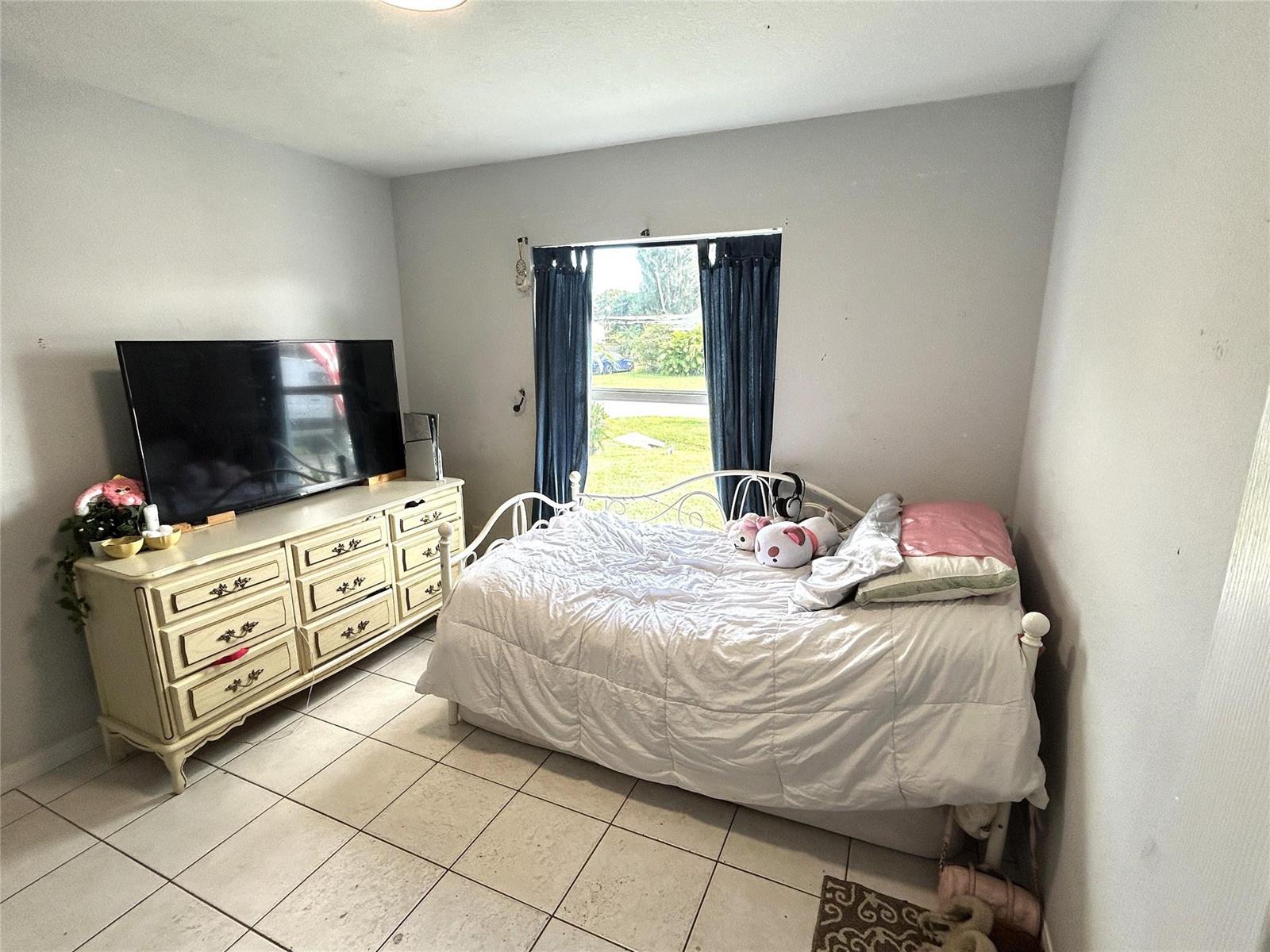 3043 3 / 2 1182 sq. ft. $ 2025-12-20 0 foto