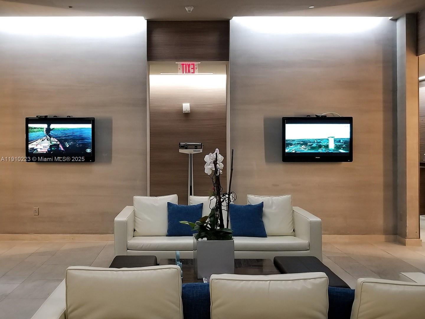 Ver detalles 3605 1 / 1 811 sq. ft. $ 2025-11-07 0 foto