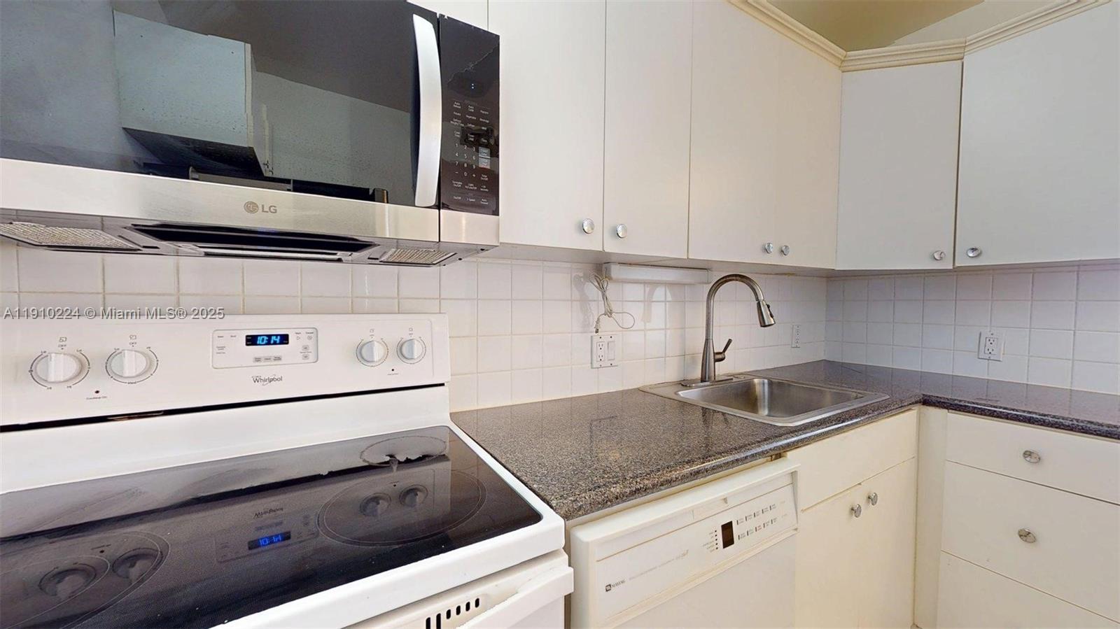 Photo of 3675 Country Club Dr #1610, Aventura, Florida, 33180 -