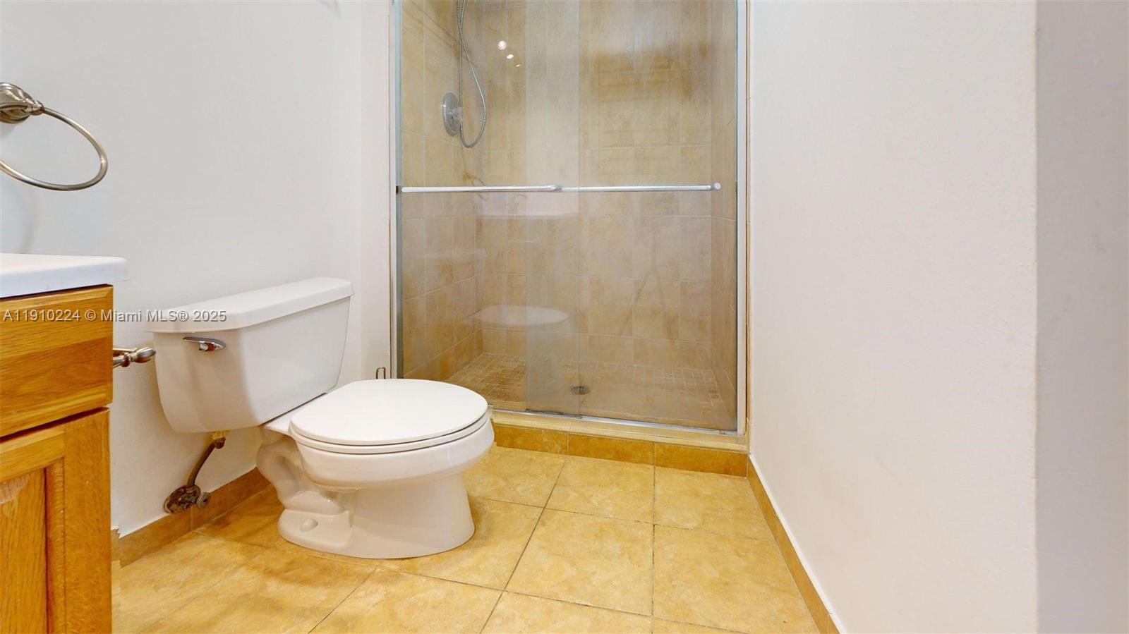 Photo of 3675 Country Club Dr #1610, Aventura, Florida, 33180 -