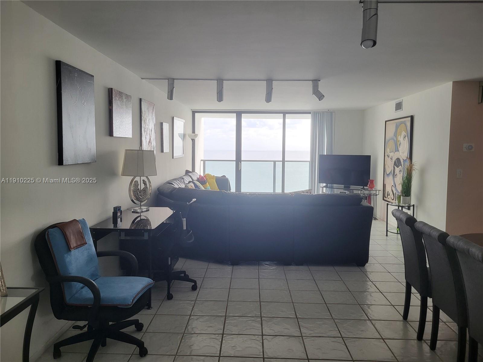 Photo of 2301 Ocean Dr  #2401, Hollywood, Florida, 33019 - 