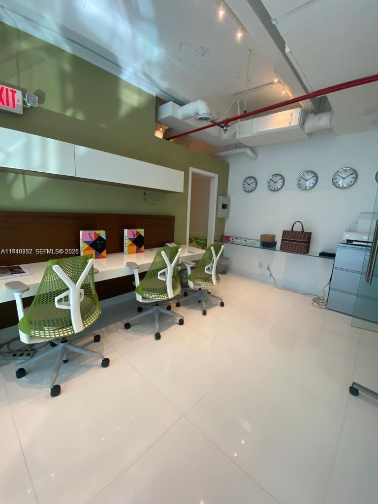 Ver detalles 804 / sq. ft. $ 2025-11-07 0 foto