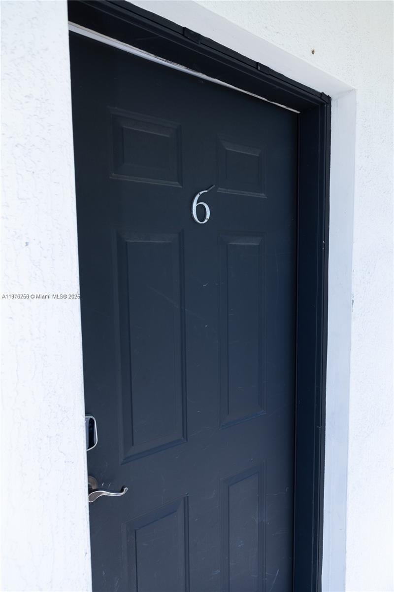 Подробнее / кв.футов $ 2025-11-07 0 Фото