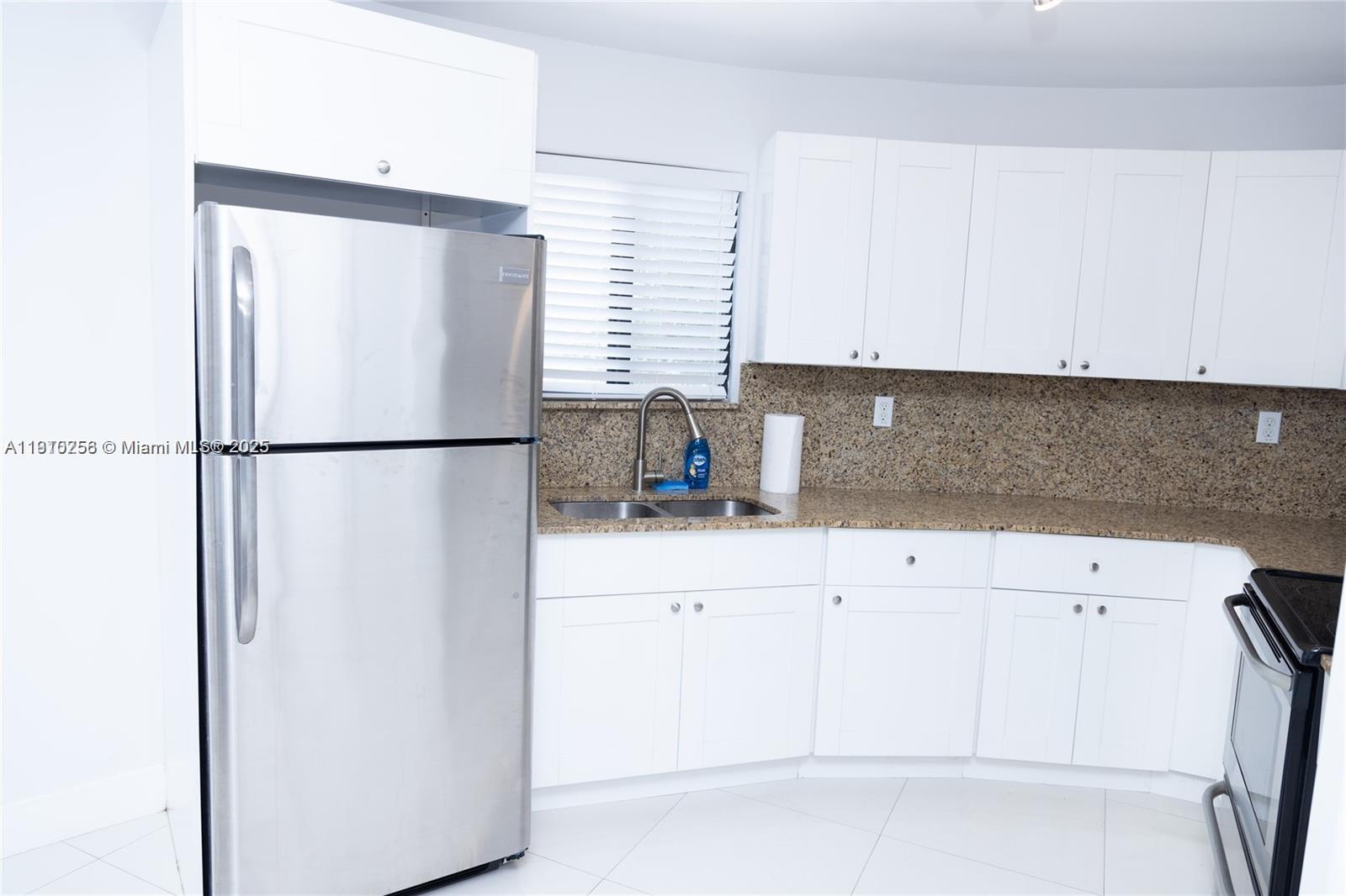 Подробнее / кв.футов $ 2025-11-07 0 Фото