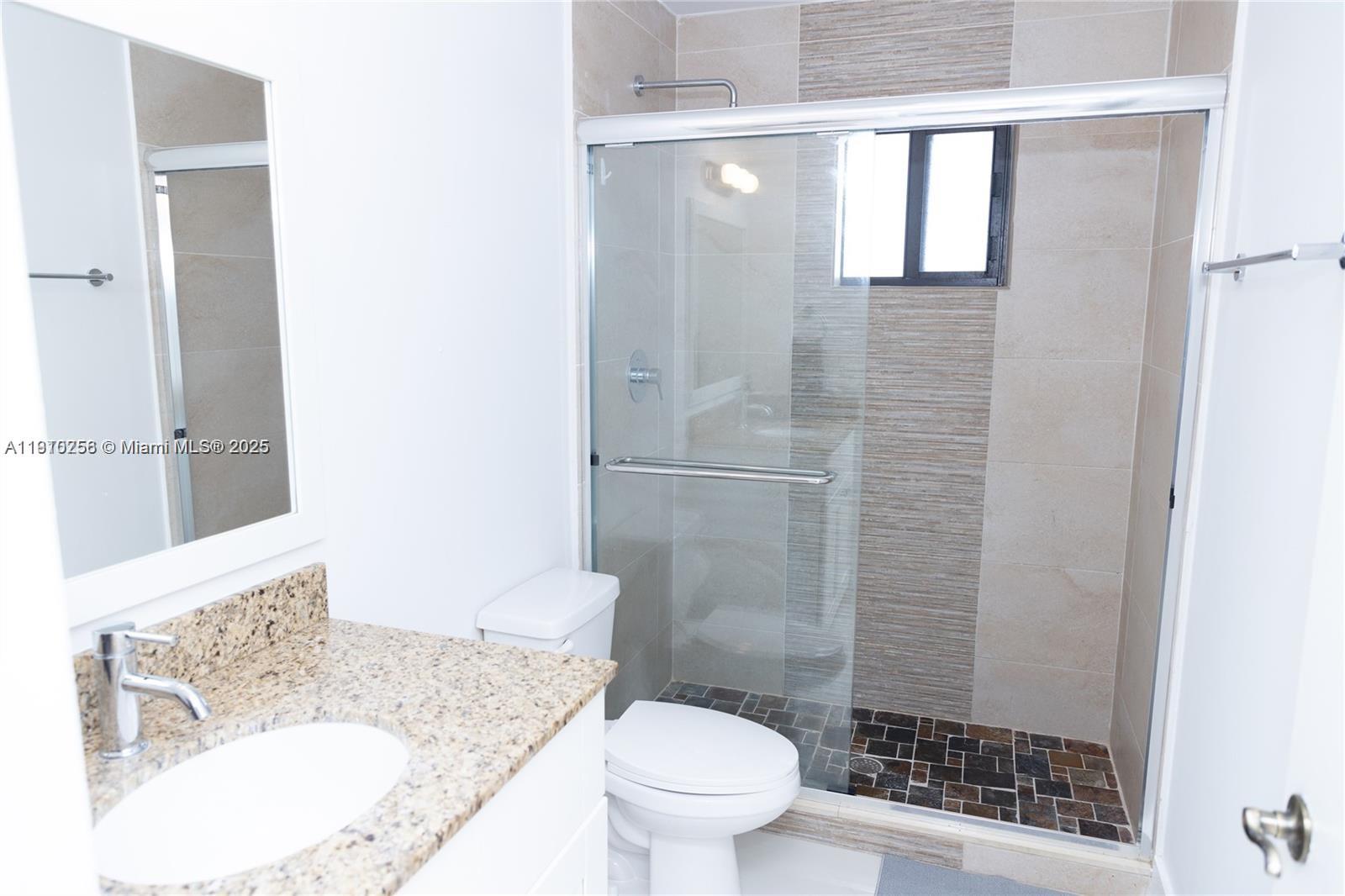 Подробнее / кв.футов $ 2025-11-07 0 Фото