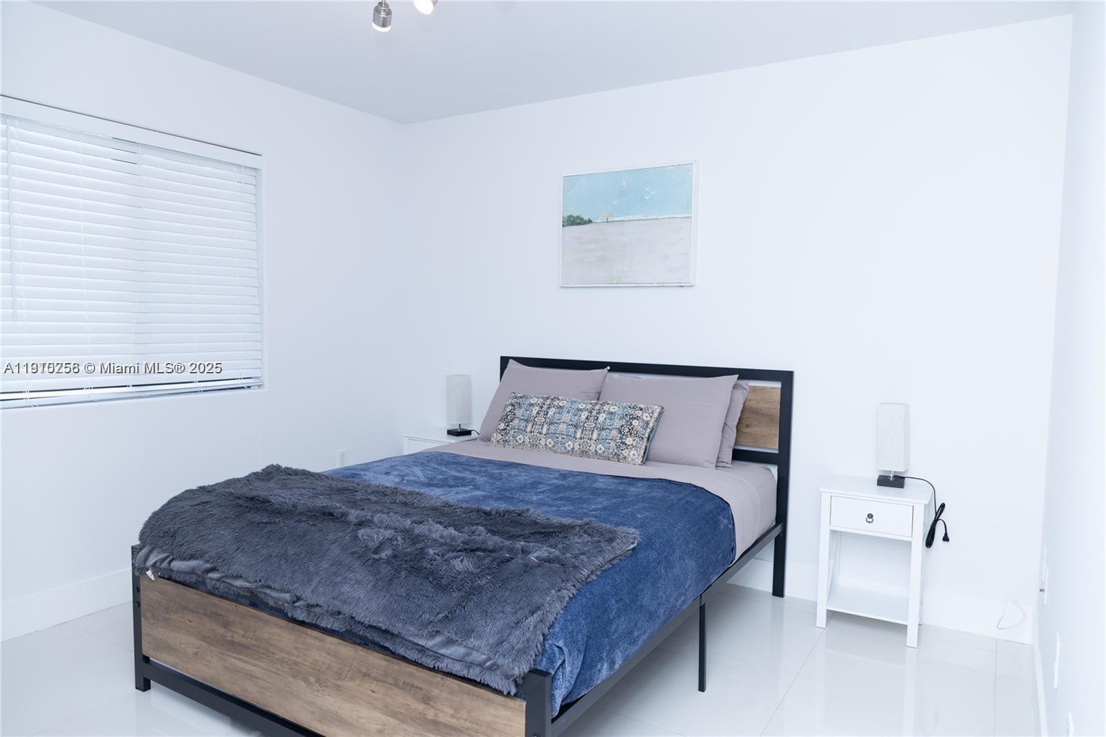 Подробнее / кв.футов $ 2025-11-07 0 Фото