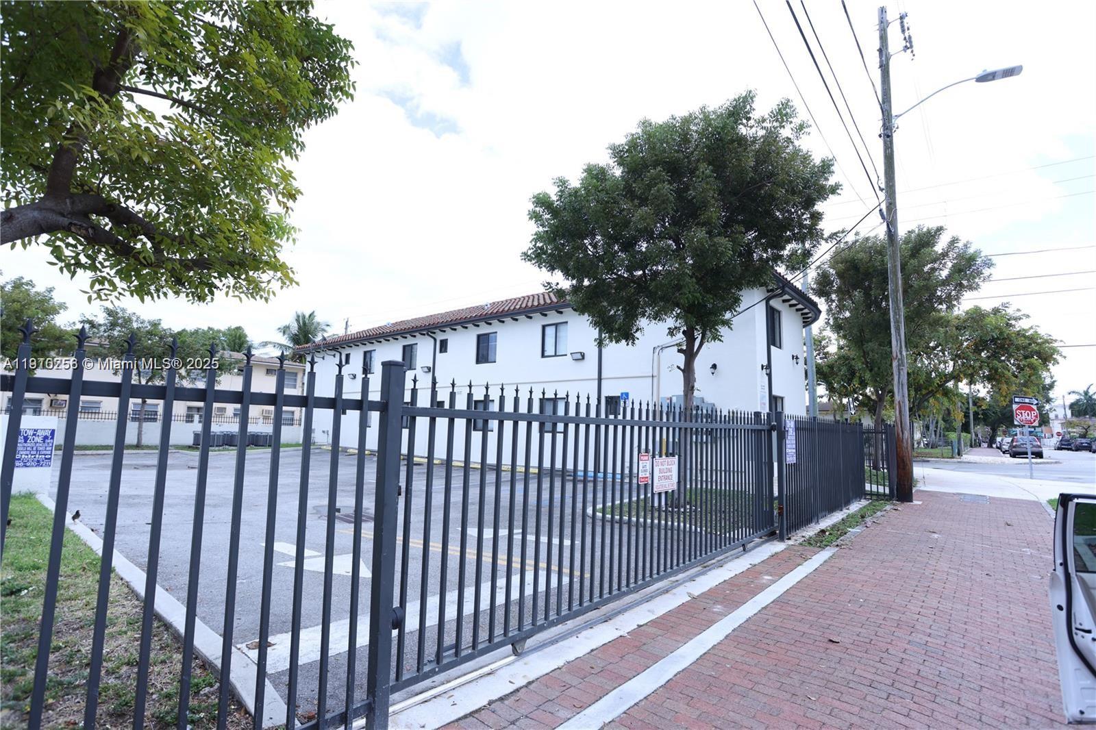 Подробнее / кв.футов $ 2025-11-07 0 Фото