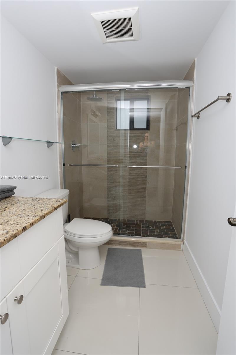 Подробнее / кв.футов $ 2025-11-07 0 Фото