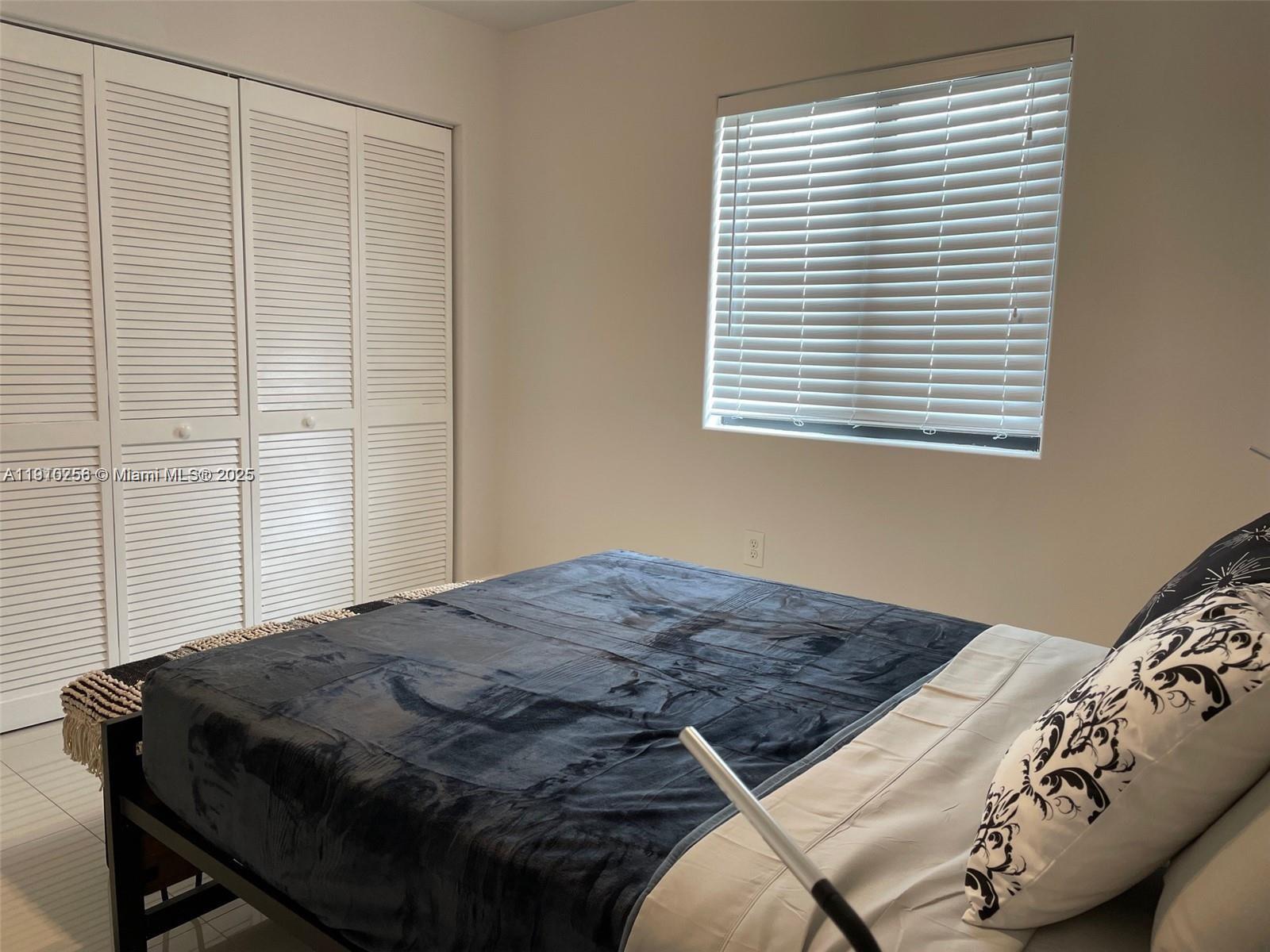 Подробнее / кв.футов $ 2025-11-07 0 Фото